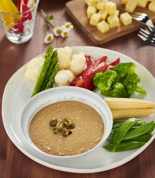 Dip “Bagna cauda” com tofu e molho de soja