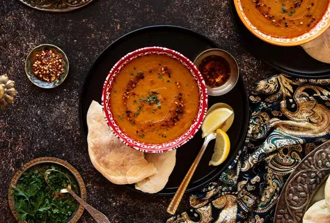 Sopa turca de lentilhas vermelha e cenoura