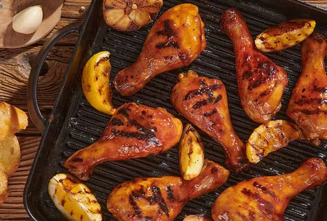 Frango marinado em whisky fumado