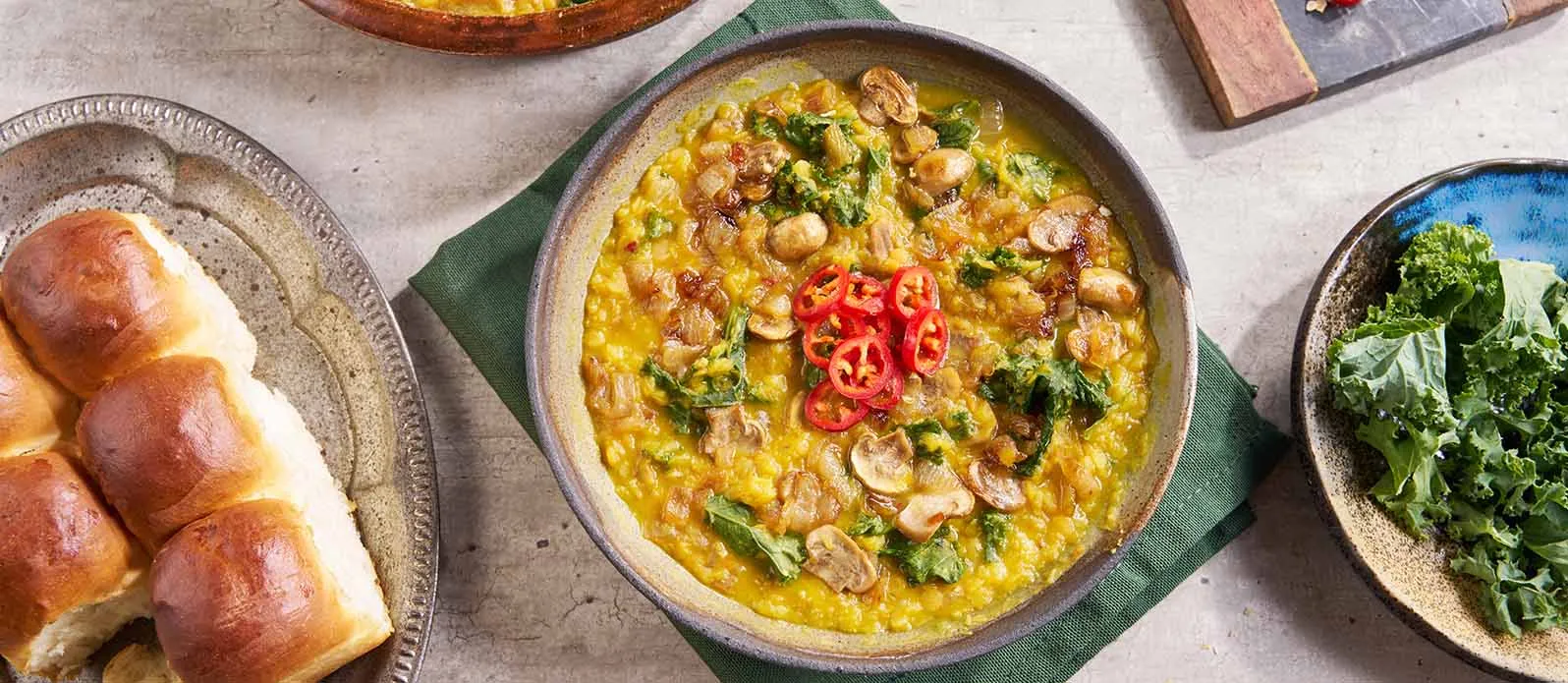 Dal de lentilhas vermelhas com cebola e mirin