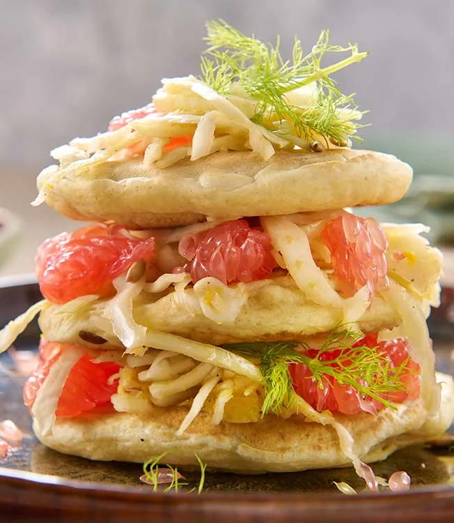 Panquecas vegan com coleslaw de funcho