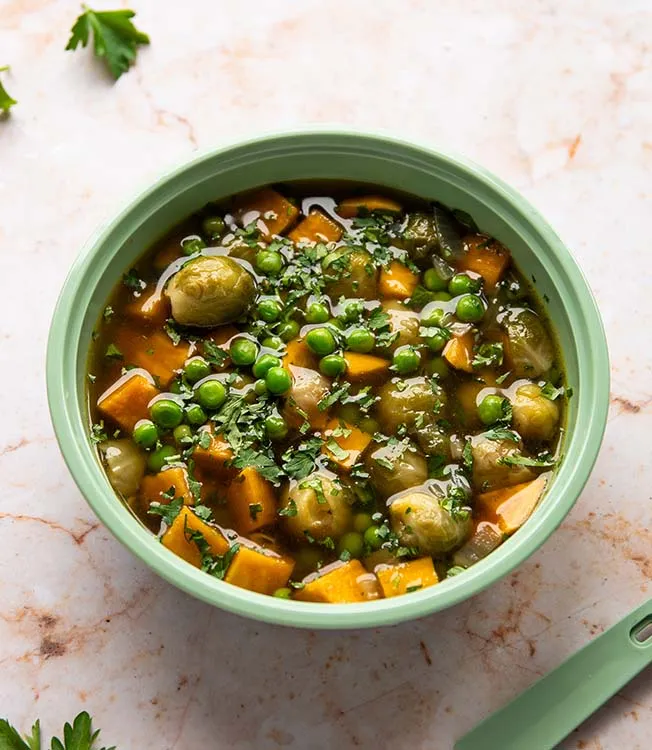 Sopa de batata-doce e ervilha
