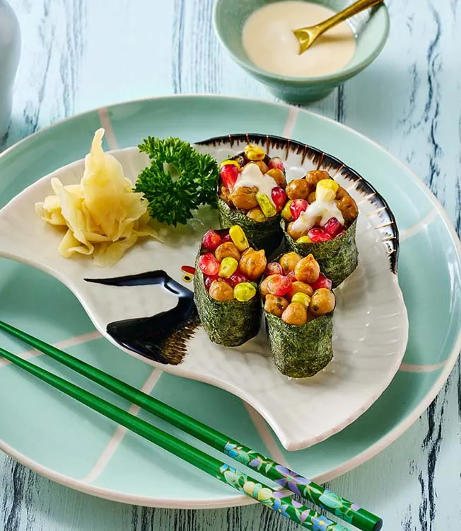 Sushi gunkan de grão-de-bico vegan