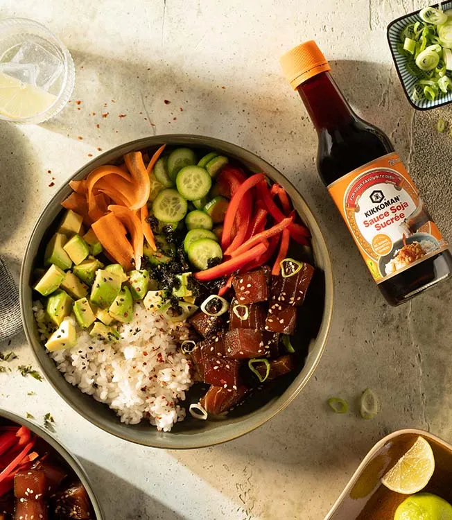 Poke bowl de atum com soja doce