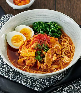 Ramen Kimchi picante com carne de porco