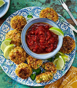 Bolinhos fritos de brócolos e queijo com molho teriyaki tex-mex