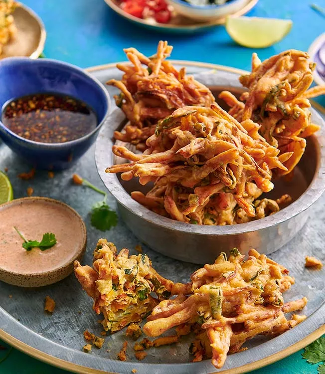 Pakoras de batata doce com molho de sésamo tamari