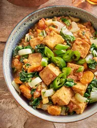Dal de lentilhas vermelhas com tofu e gengibre