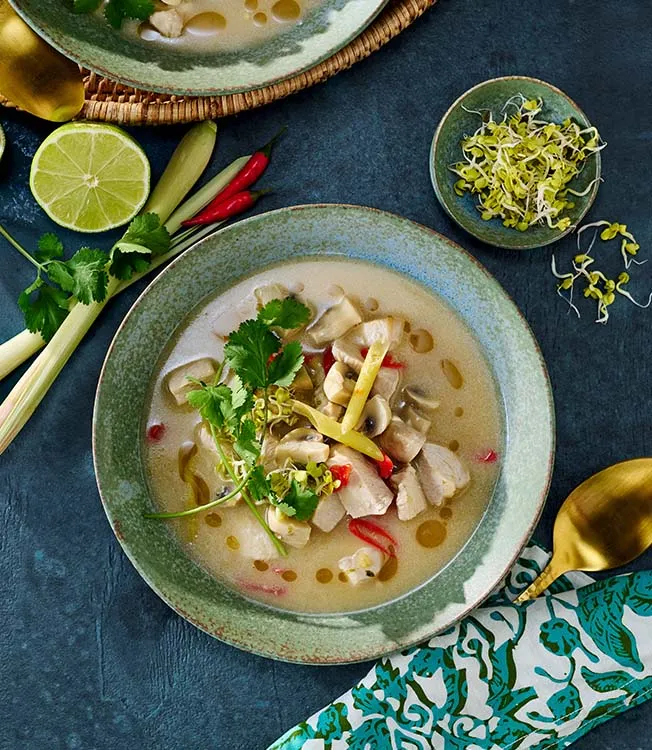 Tom kha gai com frango